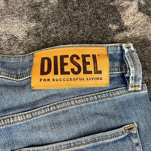 Diesel Larkee-Beex Light Blue Denim Jeans Tapered Men's 33(35X29 Button Fly - Picture 14 of 15